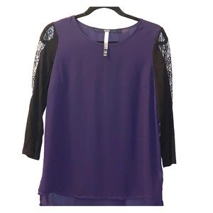 Kensie purple top with lace detail on sleeves